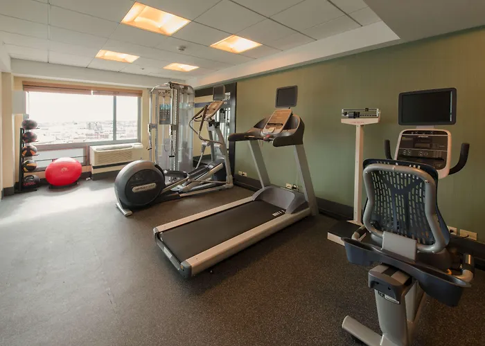Hampton Inn & Suites Boston Crosstown Center